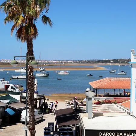 Δωμάτια σε οικογενειακή κατοικία Solria Alvor